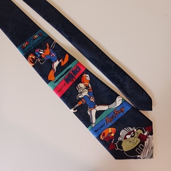 2 VINTAGE novelty print football theme ties - Picture 3 of 5